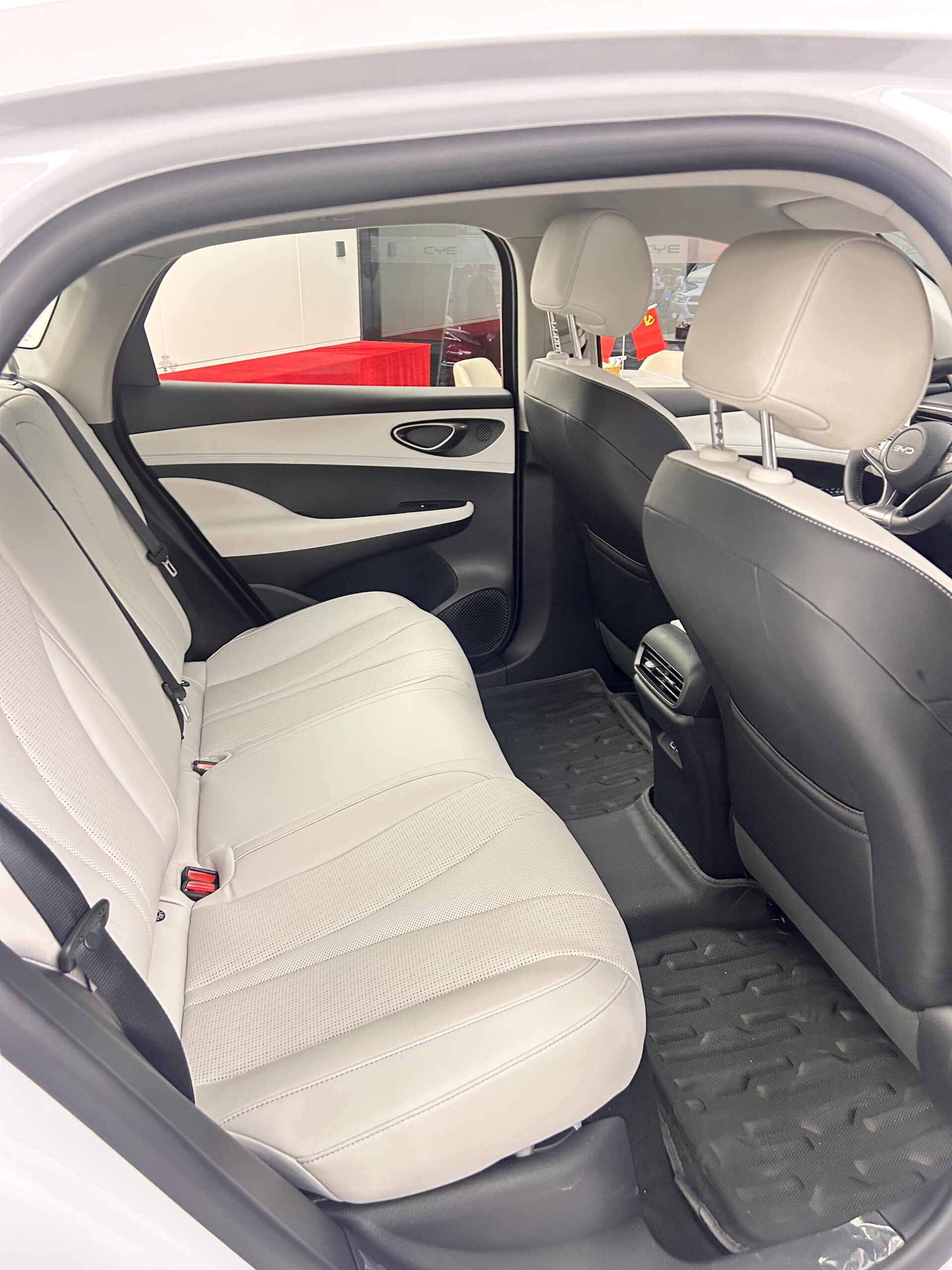 BYD Seal 5 DM-i For Sale - Image 5